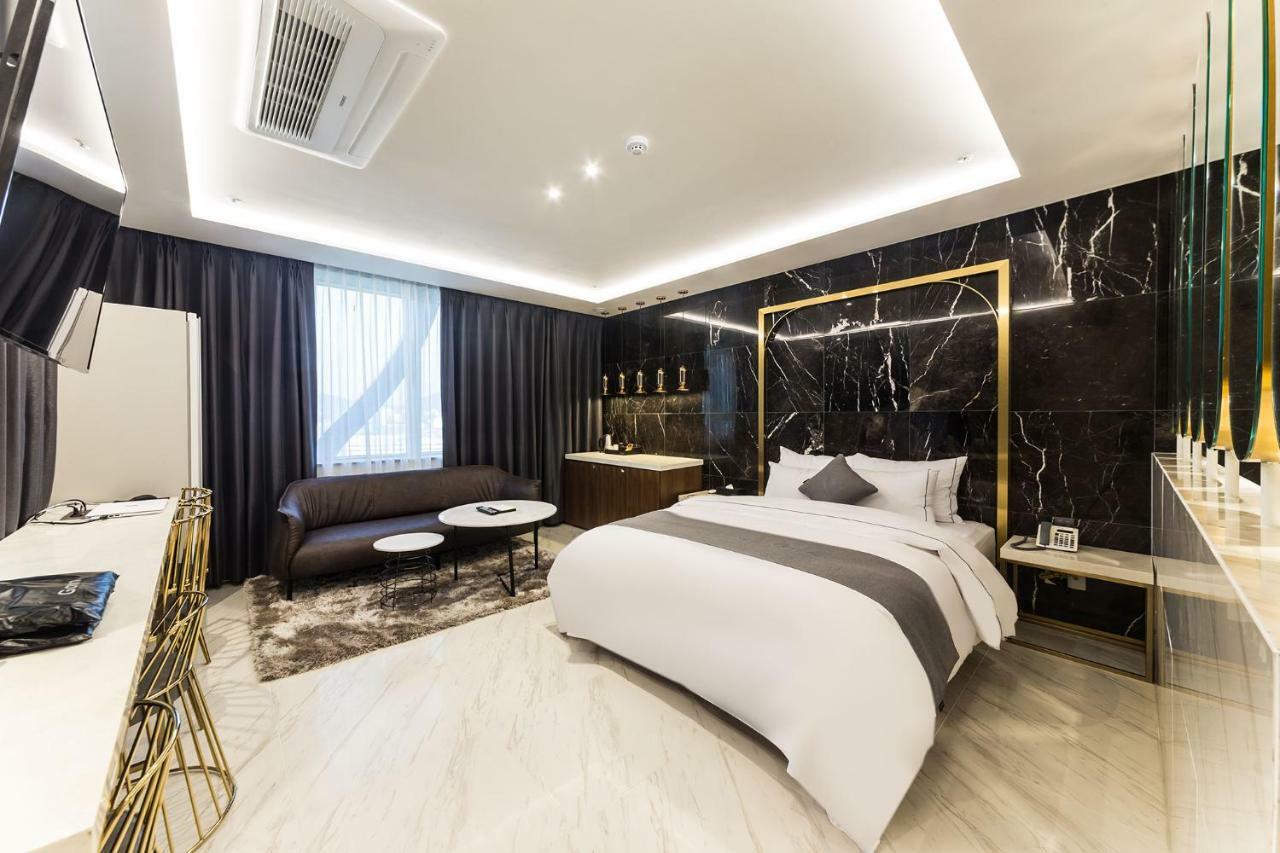 Astro Hotel Yongin Eksteriør bilde
