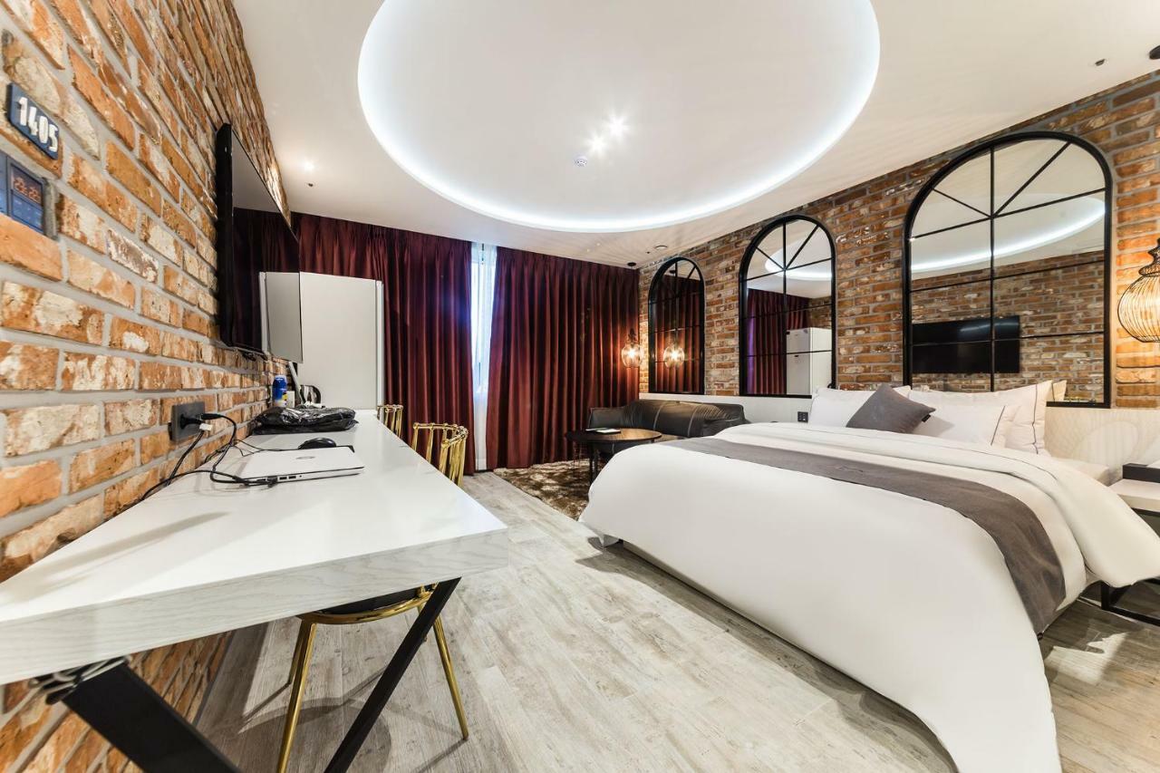 Astro Hotel Yongin Eksteriør bilde