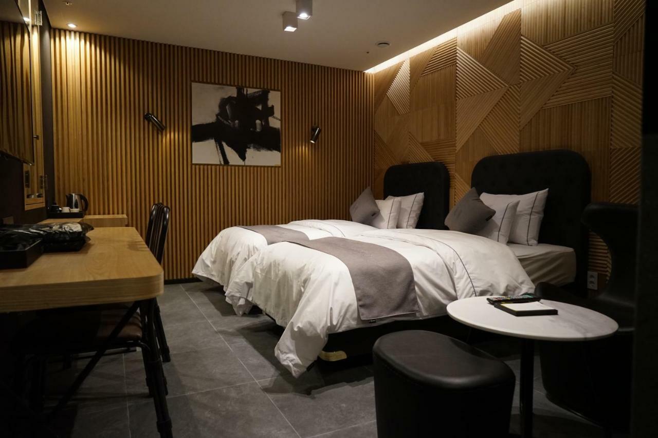 Astro Hotel Yongin Eksteriør bilde
